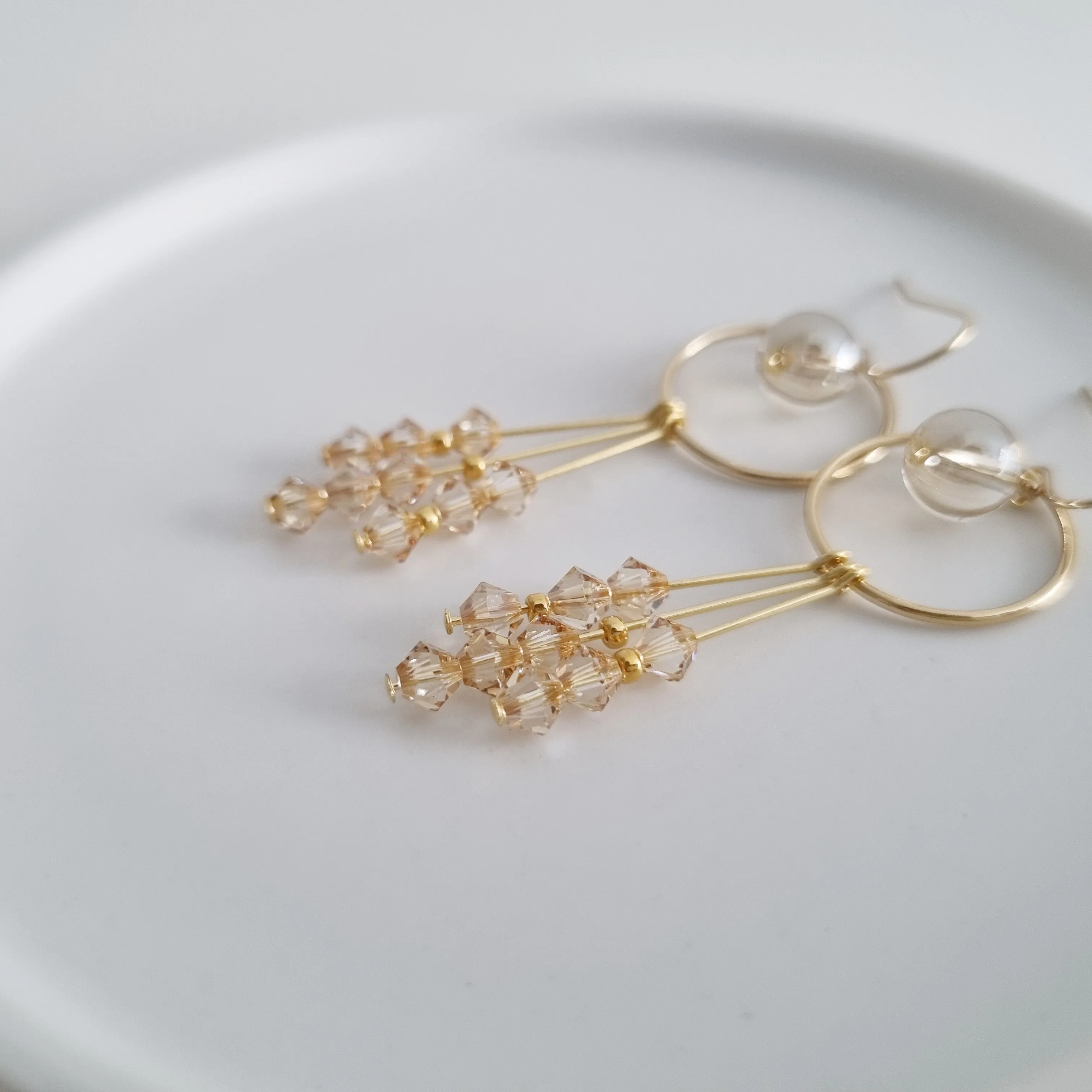 Alegria Earrings (White Diamond/Golden Champagne) / Austrian Crystals