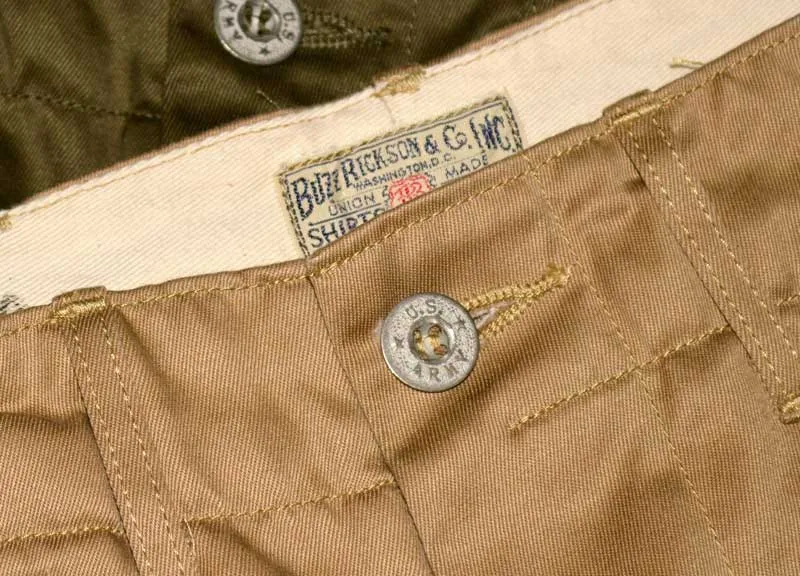 BUZZ RICKSON'S "BR52381" EARLY MILITARY CHINOS (MOD.) 1945 MODEL SHORTS