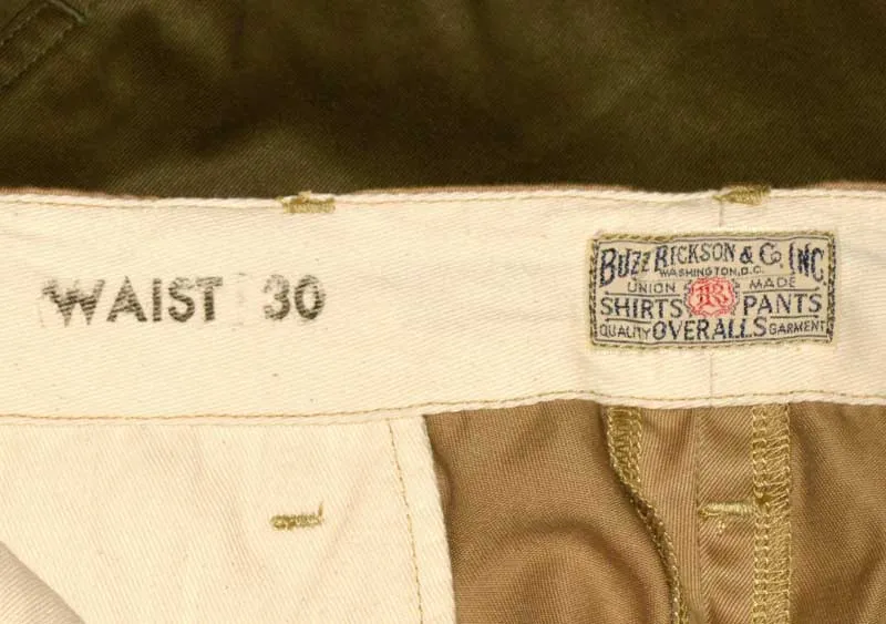 BUZZ RICKSON'S "BR52381" EARLY MILITARY CHINOS (MOD.) 1945 MODEL SHORTS