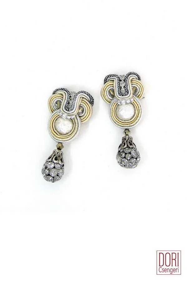 Calista Drop Earrings