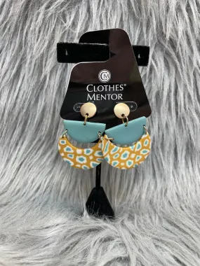 Earrings Dangle/drop By Clothes Mentor