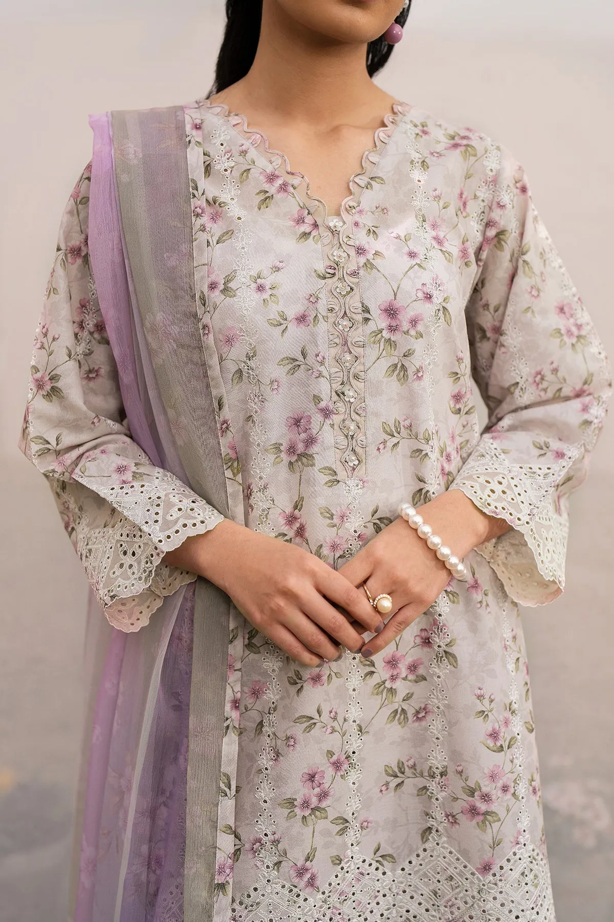 EMBROIDERED PRINTED LAWN UF-610