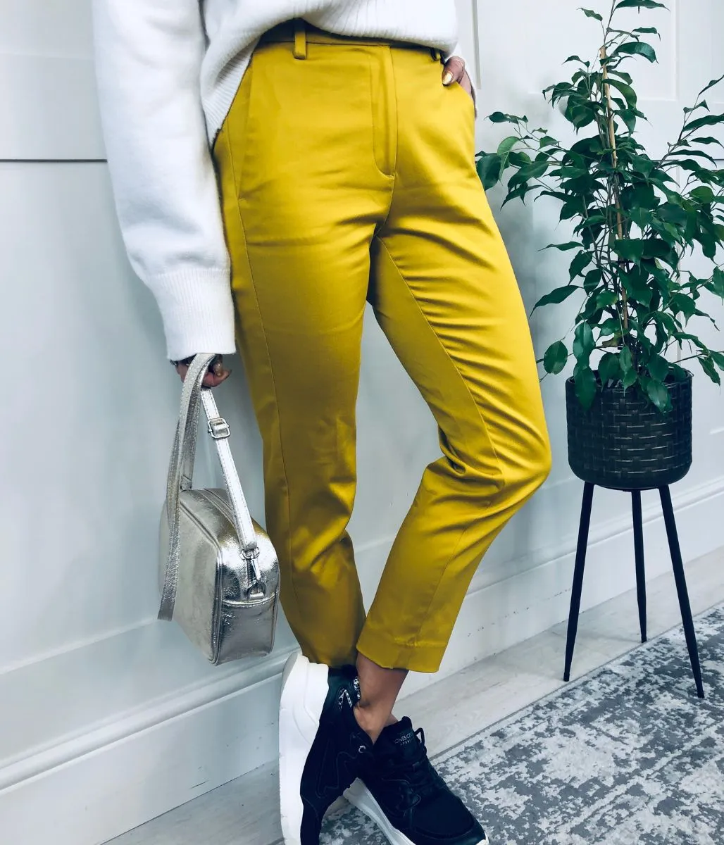 Gold Mia Slim Leg 7/8 Trousers