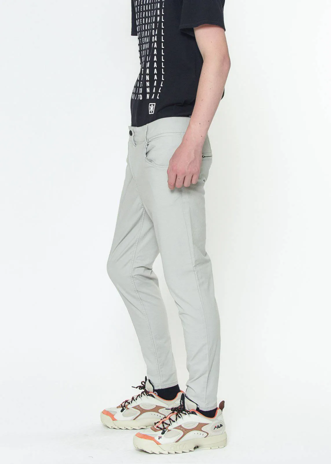 Konus Men's Chino Pant With Asymmetrical Zipper Fly in Gray