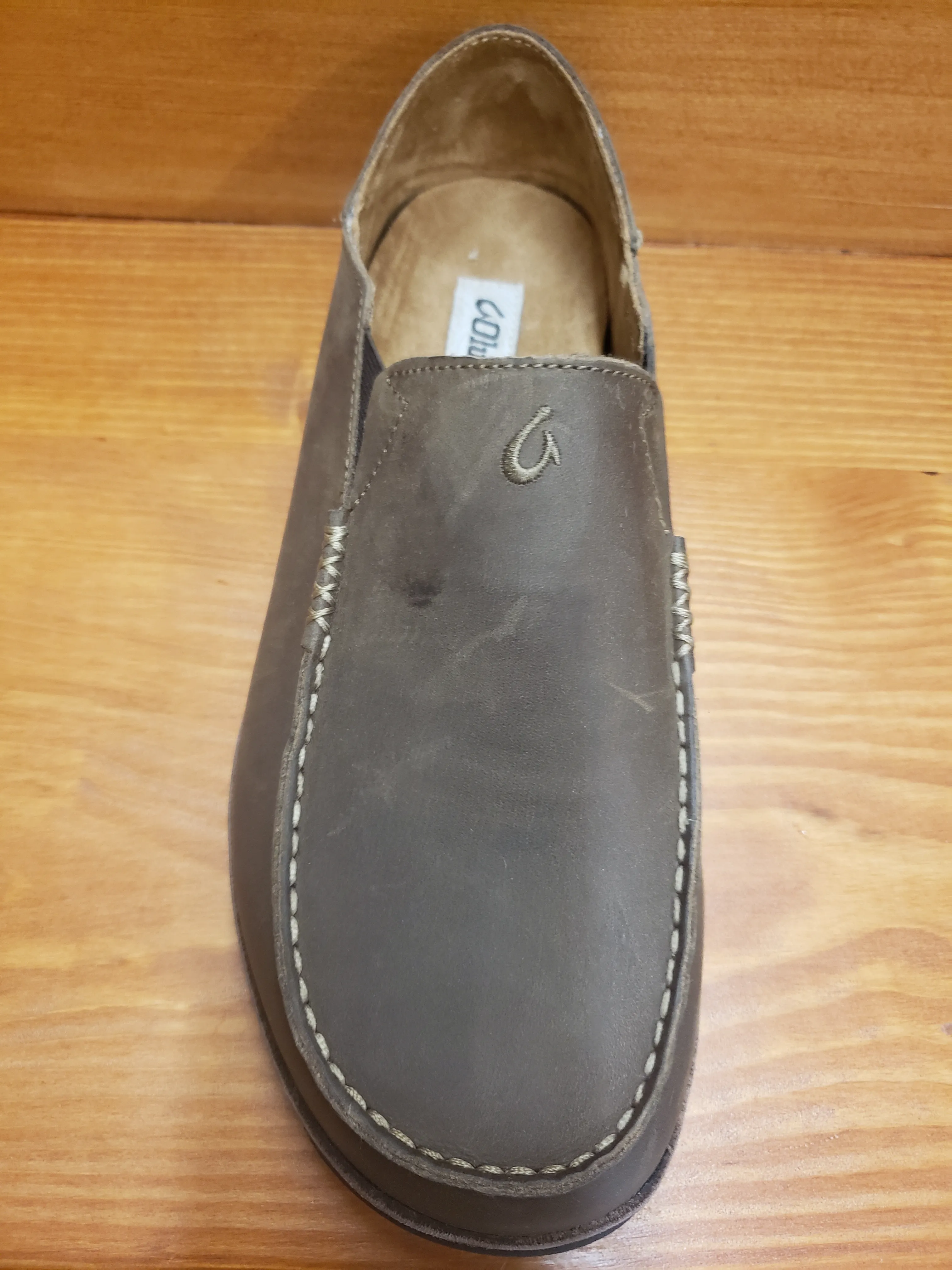 Olukai Moloa Dark Wood leather   10128-6348