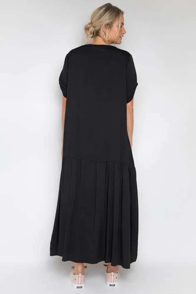 PQ Collection Short Sleeve Peak Maxi Dress Black